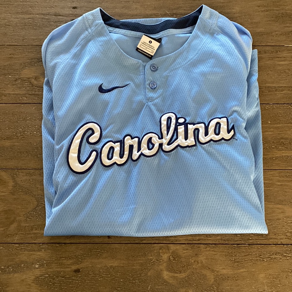 Nike carolina (UNC) Blue and Navy Men's size SMALL baseball Jersey